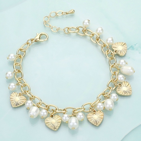 Gold Textured Heart & Pearl Charm Bracelet - Picture 2 of 2
